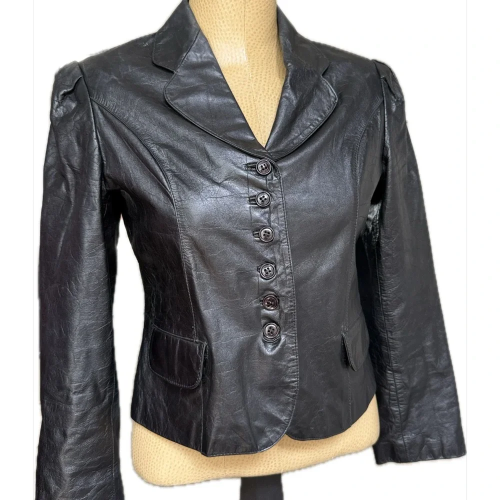 🍀Special Deal Genuine Leather Blazer Jacket- Ultra Soft and Classic Feminine Fit - Picture 8 of 15